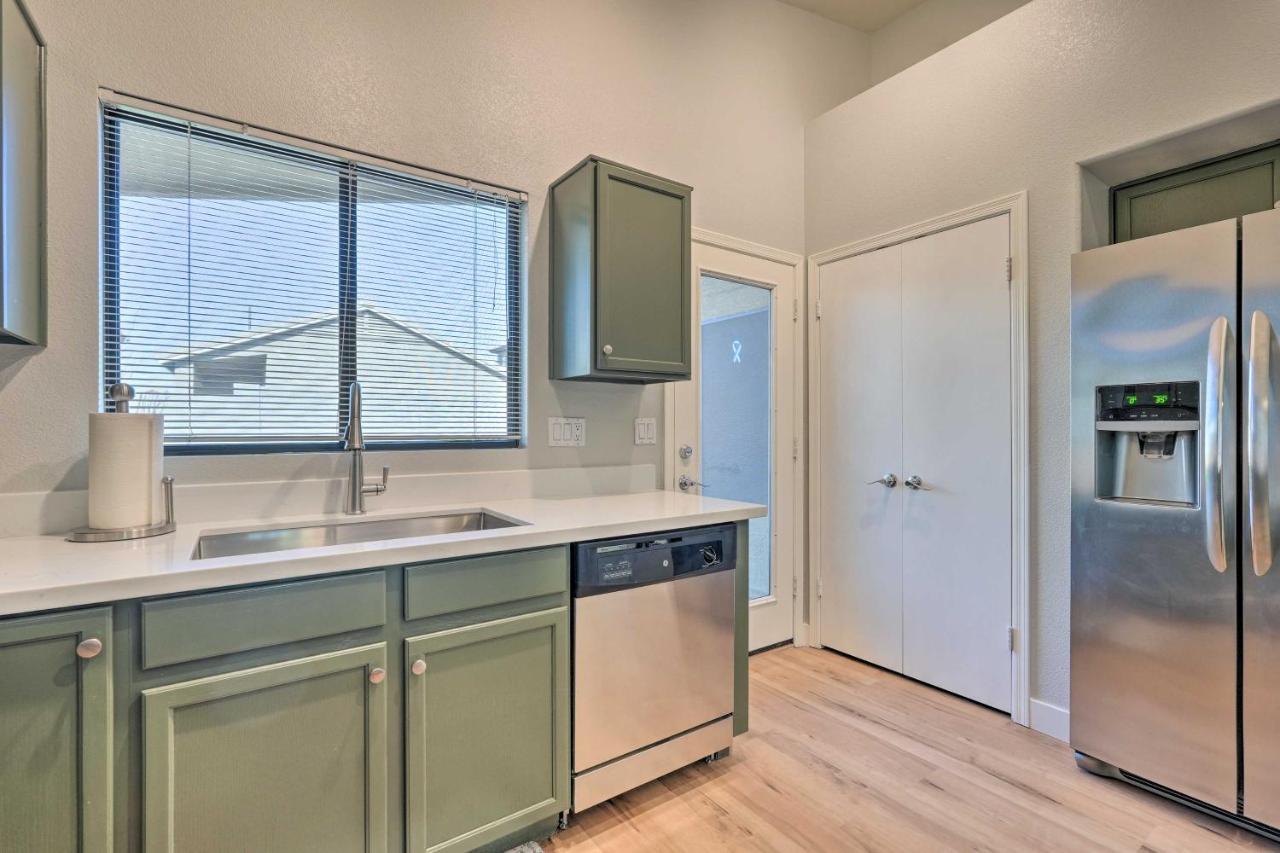 Sunlit Peoria Vacation Rental With Private Yard Extérieur photo