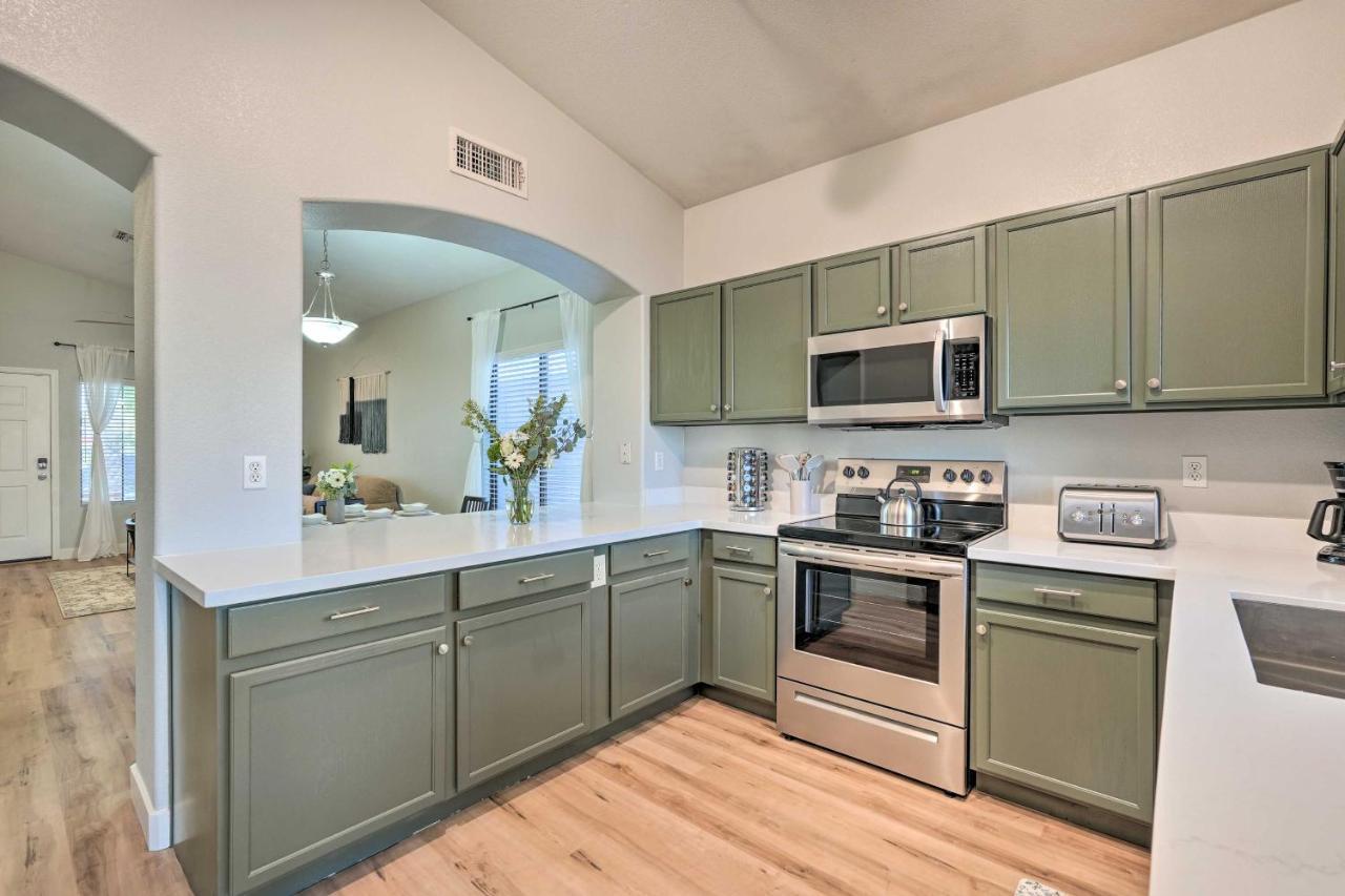 Sunlit Peoria Vacation Rental With Private Yard Extérieur photo